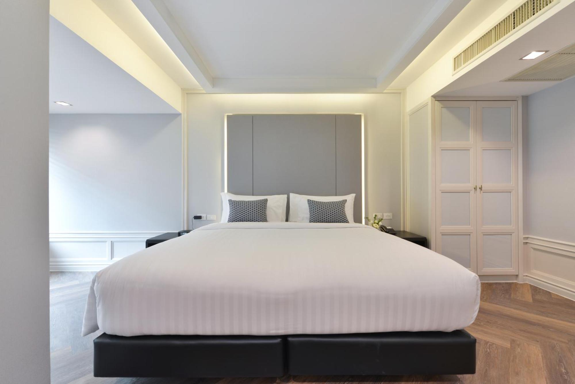 Отель Centre Point Sukhumvit Thong-Lo Бангкок Экстерьер фото
