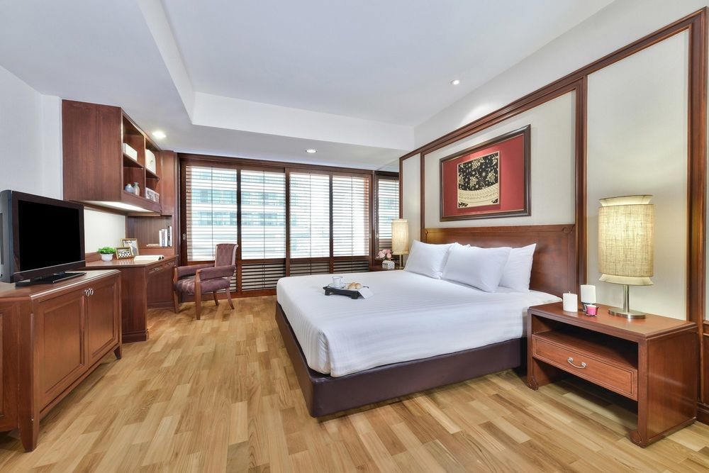 Отель Centre Point Sukhumvit Thong-Lo Бангкок Экстерьер фото